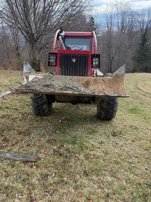 Vând taf forestier cu motor de Man și punți de vola