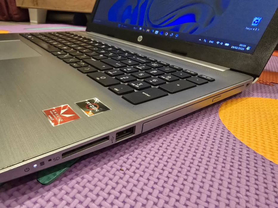 HP 255 G7 / Ryzen 5 2500U / 8GB Ram / 256 SSD