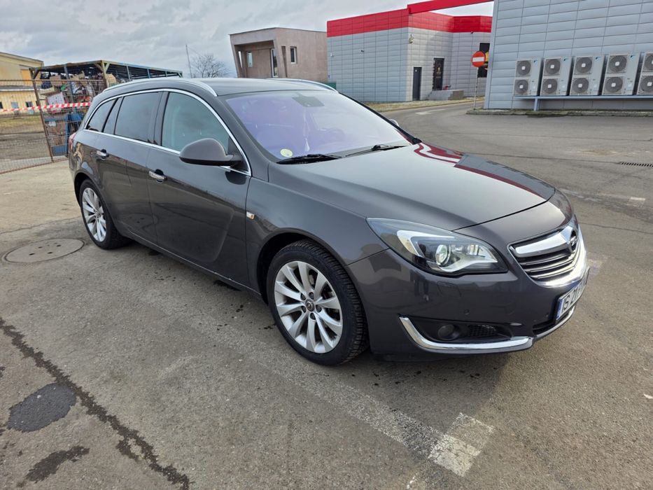 Vand Opel Insignia 2016 cu distributie si revizie efectuata