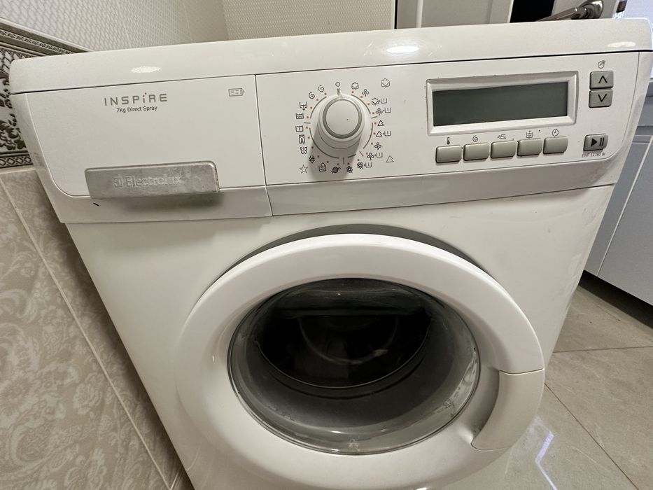 Стиральная машина Electrolux