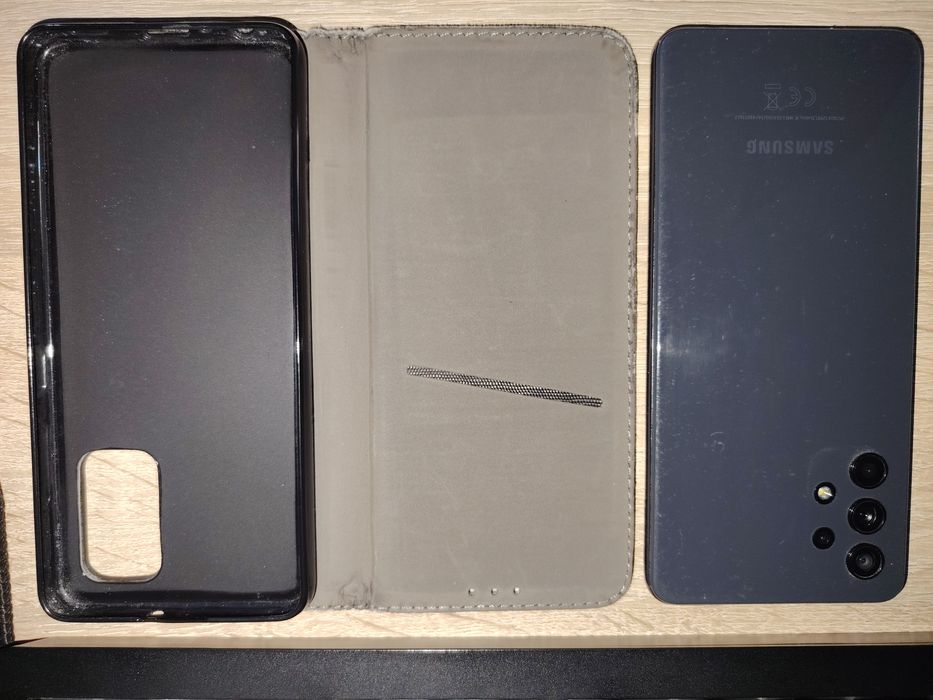 Telefon Samsung Galaxy A32 4G 128GB, 2 huse si folie, urme normale de uzura