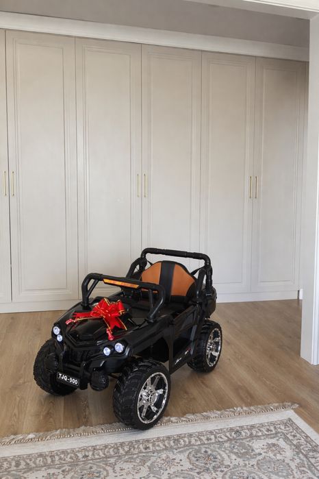 Электромобиль детский