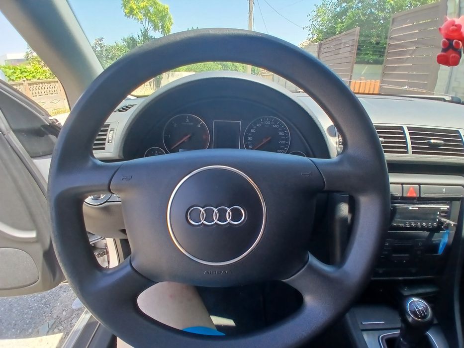 AUDI A4 Avant 0 — imagine 2