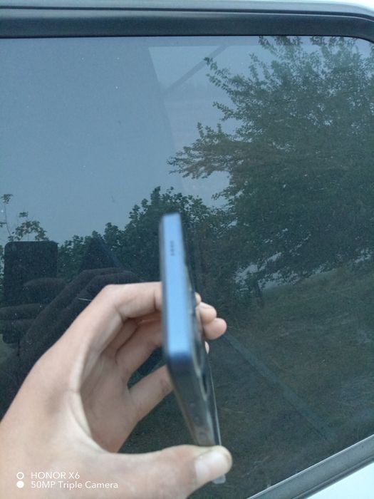 TECNO SPARK    20C      holat idiyal