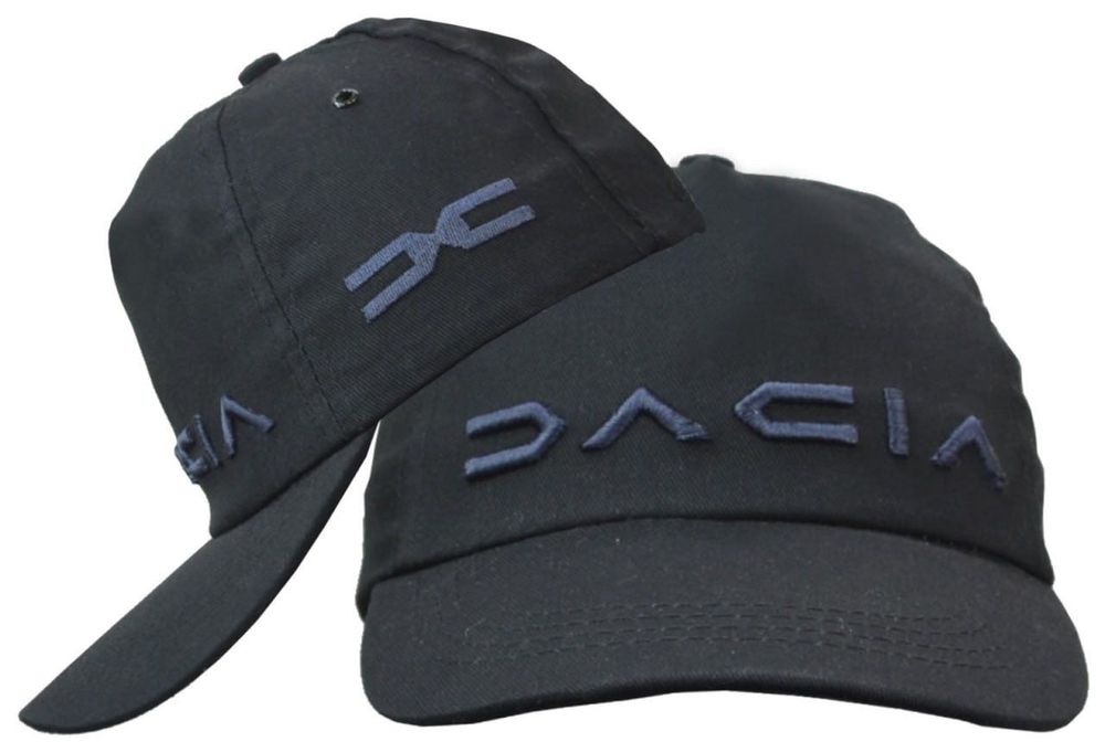 Шапка с козирка с бродерия Dacia