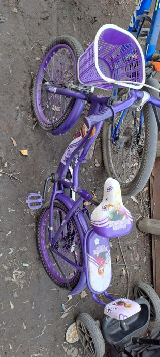Продам велосипед для девочки . 10.000тг