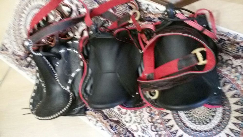 Продам путы, седла