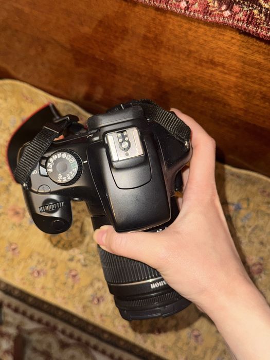 Продам Canon EOS 1100D + сумка в подарок