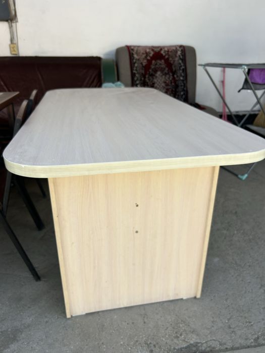 Продам стол куханный
