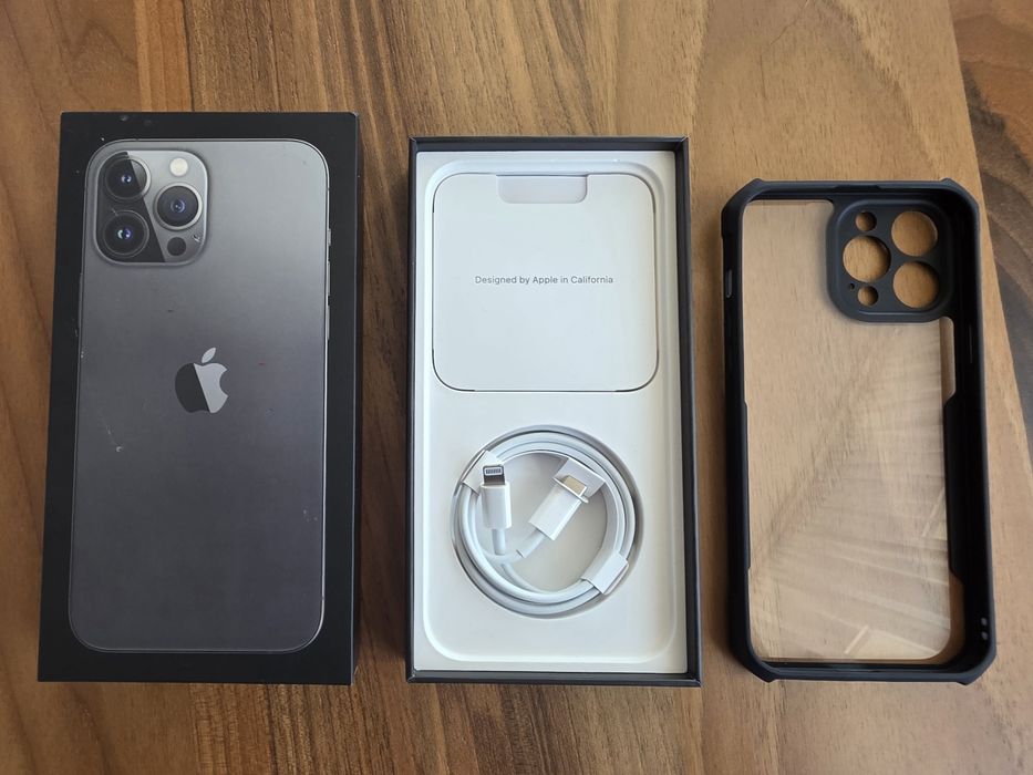 iPhone 13 Pro Max 256 GB Graphite + кейс и протектор