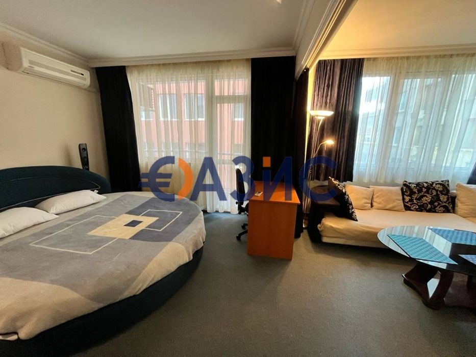 Продава се Двустаен апартамент в Несебър - 52 кв.м за 1123 €/кв.м - Снимка #4