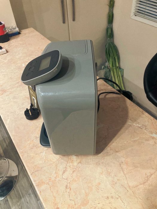 Електрически уред за приготвяне на адаптирано мляко Tommee Tippee