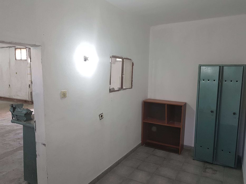 Дава се под наем Промишлена сграда в Хасково, Промишлена зона - Юг - 100 кв.м за 229.5 € - Снимка #4