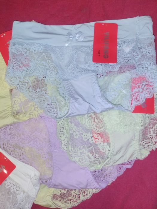 Дамско бельо на едро