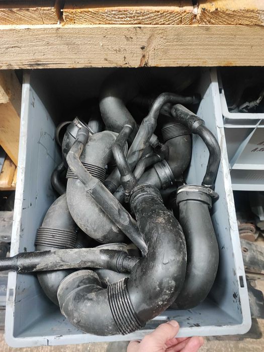 Турбо водни маркучи и тръбопроводи от Мерцедес