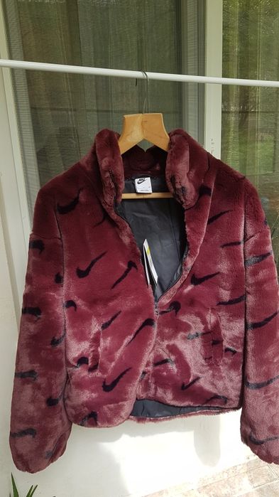 Дамско пухени палто Nike S