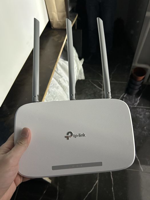 Продам роутер новый