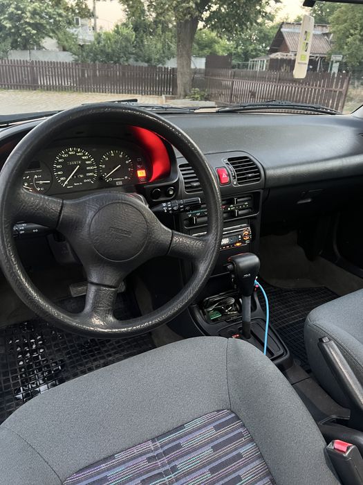 Mazda 323f 1991