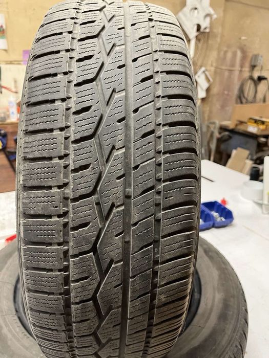 Гуми Тойо целсиус 215/65/17