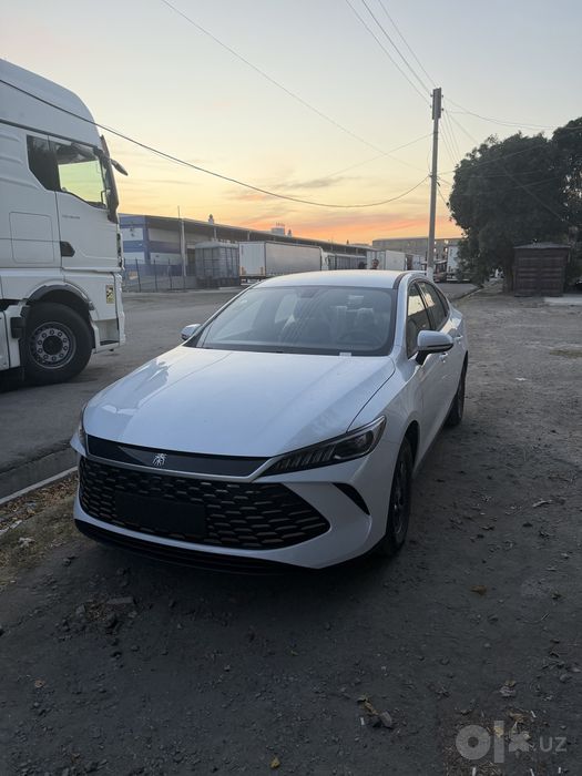 Byd qin 2000km gibrid 2026