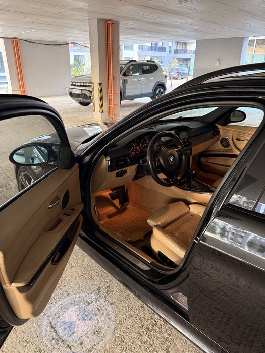 BMW 330D/KEYLESS/M пакет/Навигация