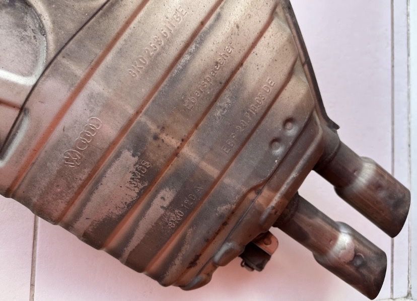 Toba esapament Audi A4 B8 2.0