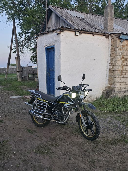 Продам мотоцикл 250 кубов
