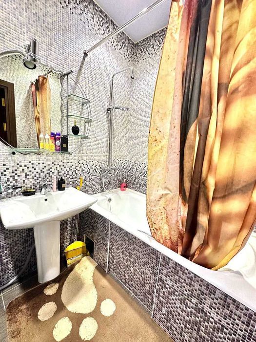 *Сдаётся  Квартира на  ЖК  Замок счастья  на Юнусабаде 17 кв.