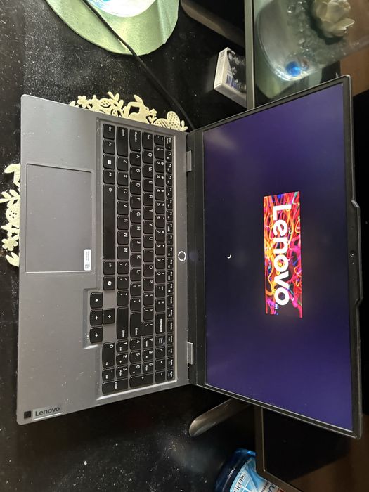 Gaming лаптоп Lenovo LOQ 15IRX9 | i7-13650HX, RTX 4050, 16GB RAM, 1TB SSD може бартер за добър фотоапарат
