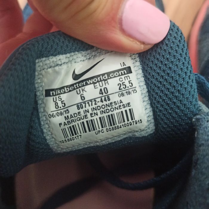 Черни кецове естествена кожа №39, Nike сини40