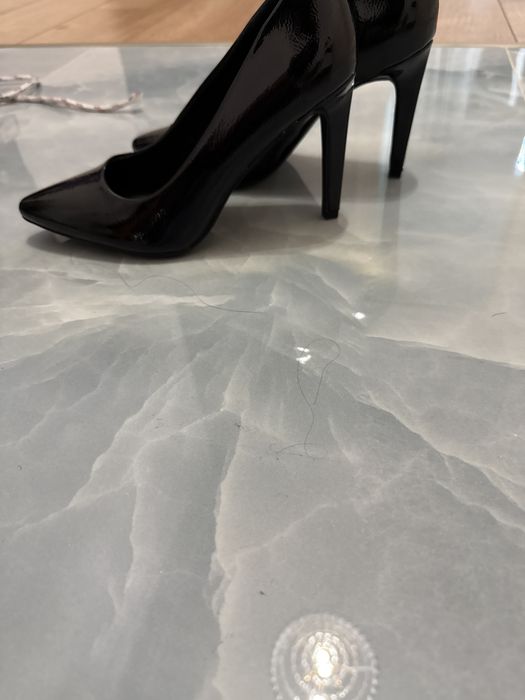 Туфли лаковые 15000 тг новые