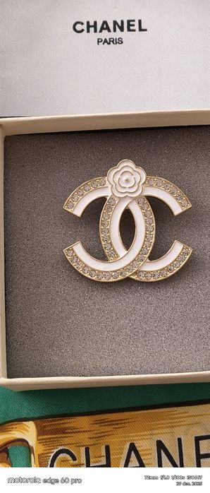 Chanel broșa noua