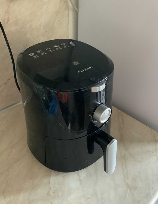 Rohnson R-2831 Air Fryer – 3,8 L, 1300 W – 20 €