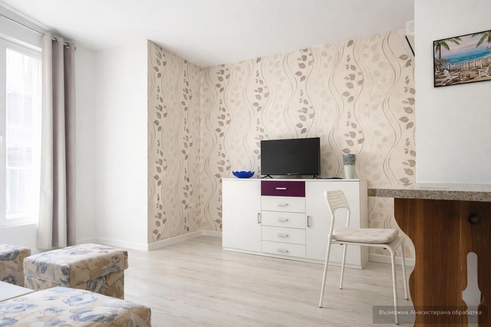 Дава се под наем Двустаен апартамент в Варна, Център - 54 кв.м за 550 € - Снимка #2
