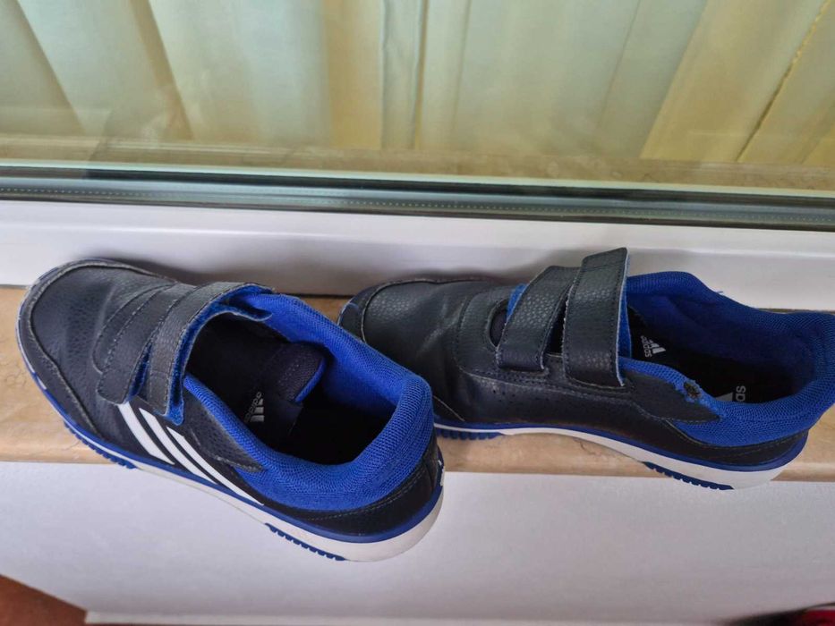 Маратонки Адидас 38 номер