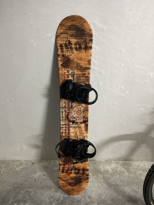 Salomon snowboard