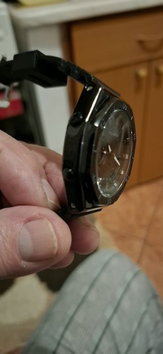 Vând ceas  nou  tip G_Sock