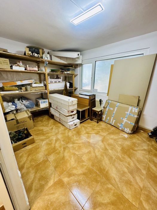 Spatiu Comercial/Birouri Podu Ros 62 mp  de Inchiriat