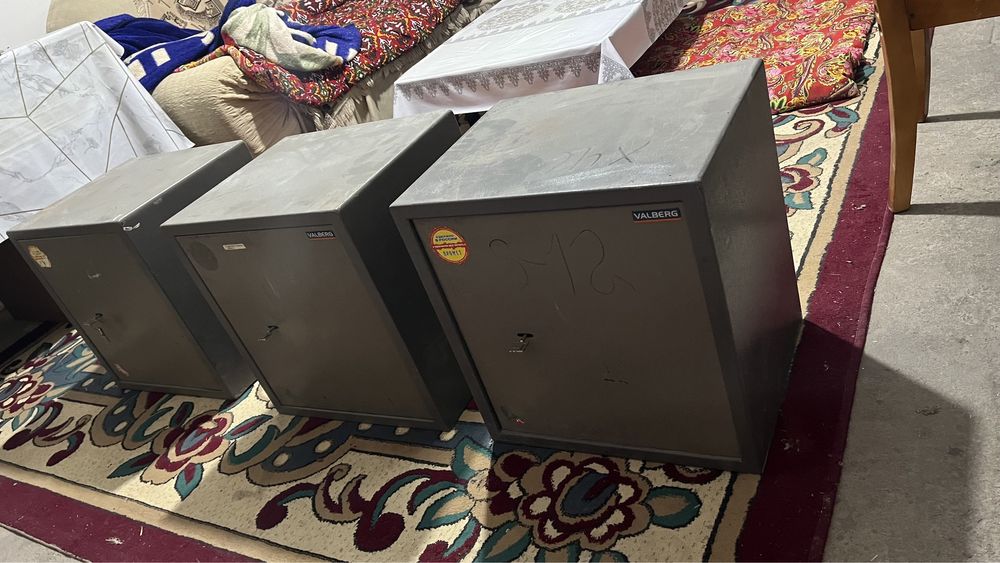 Сейф срочно продается