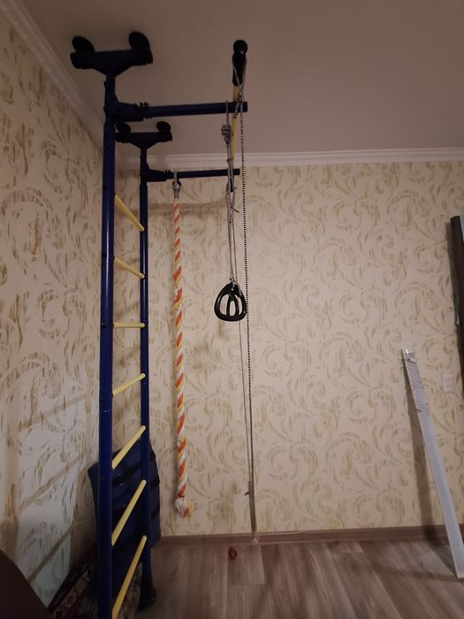 Продаю шветскую стенку