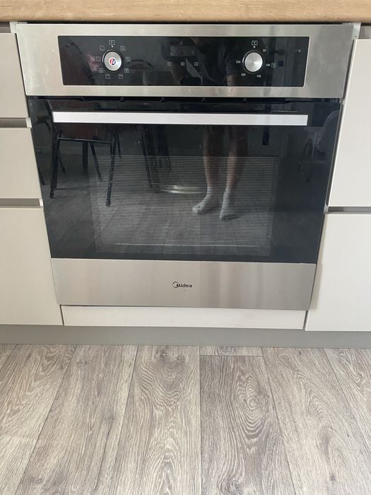 Продам духовой шкаф