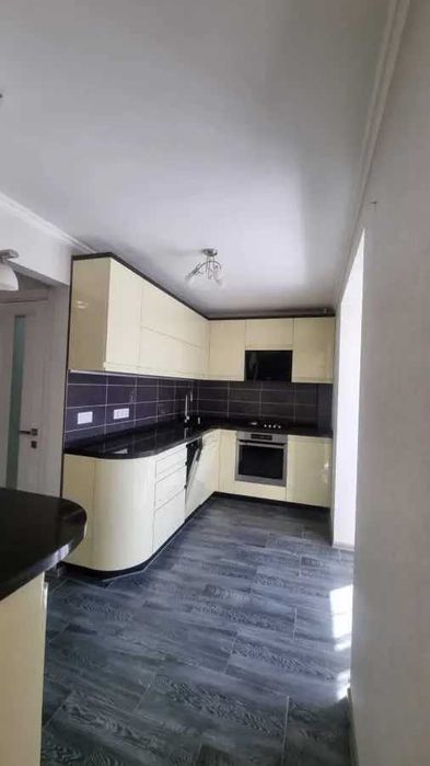 Дава се под наем Едностаен апартамент в София, Зона Б-18 - 45 кв.м за 382.5 € - Снимка #1