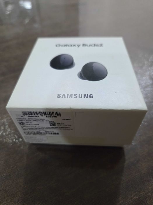 Наушники Samsung galaxy buds