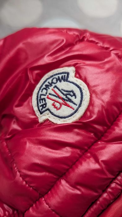 Елек MONCLER червен