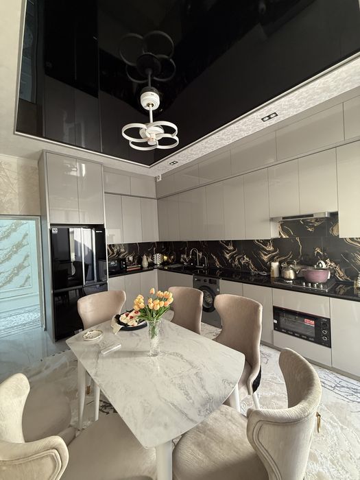 Qarshi shahridan zamonaviy kottedjlar