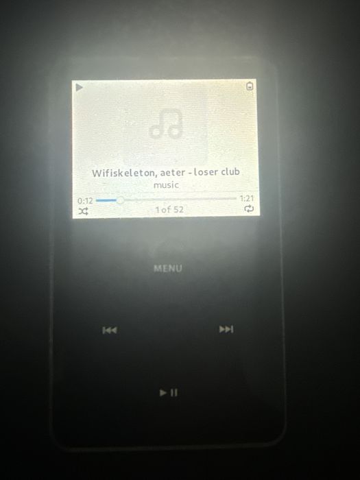 Ipod classic 5th gen 30 gb прекрасно състояние