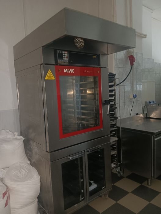 Vând linie completa patiserie covrigărie