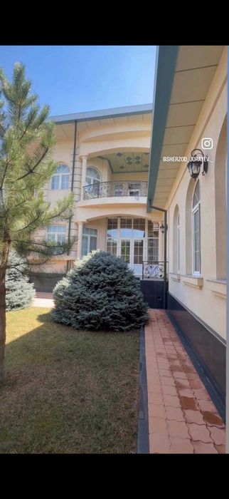 Хувайдо Узбекистон махаладан тайор ховли сотилади