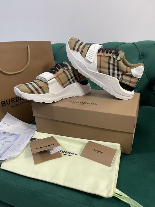 Adidasi Burberry piele naturala Full Box colectie noua