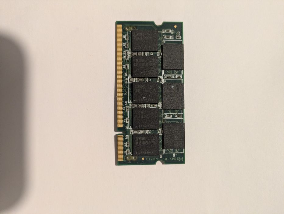 Memorie RAM Laptop DDR1 1GB Kingston KTM-TP9828/1G (Compatibil IBM/Len